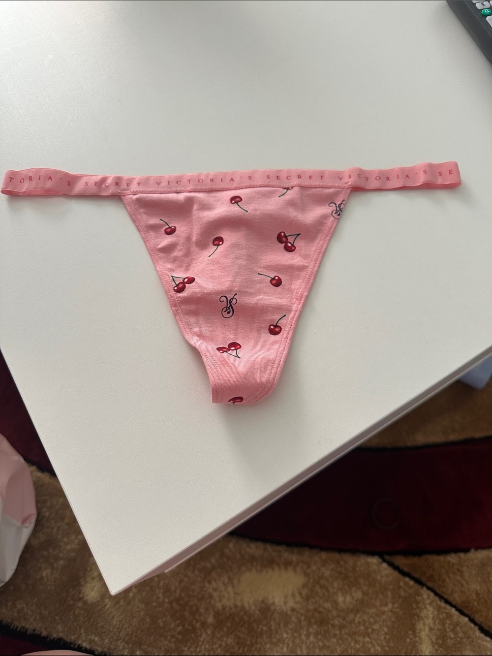 M V String